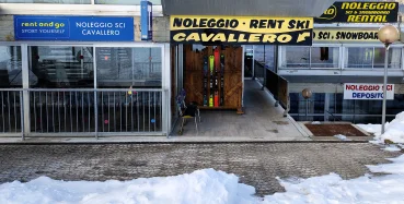 Location de skis Noleggio Sci Cavallero à Marilleva 1400, Mezzana (TN)