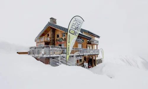 Noleggio sci, ski rental, Skiverleih Only Ski & Snowboard (2200m Les Suches) @ Espace San Bernardo