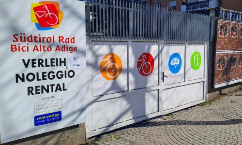 Noleggio, rental, Verleih Sportservice | Bici Alto Adige - Merano | Meran @ Merano Stazione / Meran Bahnof - Val Venosta / Vinschgau