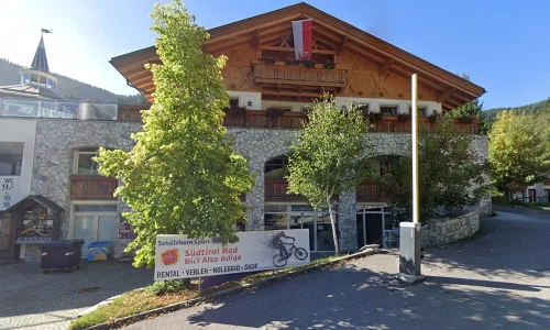 Noleggio sci, ski rental, Skiverleih Rent and Go Schölzhorn Racines @ Alta Valle Isarco / Wipptal