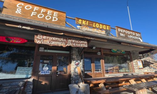 Noleggio sci, ski rental, Skiverleih Ski Lodge - Noleggio, Riparazioni, Shop @ Via Lattea